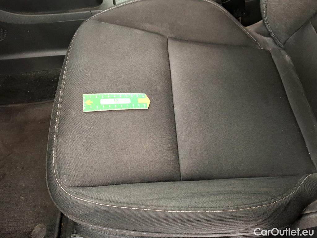  Renault  Captur  II Business 1.5 dCi 115CV BVA7 E6dT #9