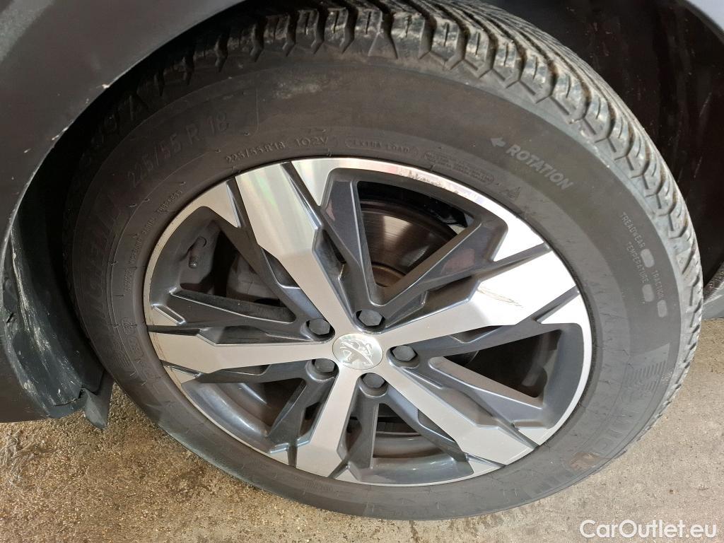  Peugeot  5008  GT Line 1.5 HDi 130CV BVA8 7 Sieges E6dT #4