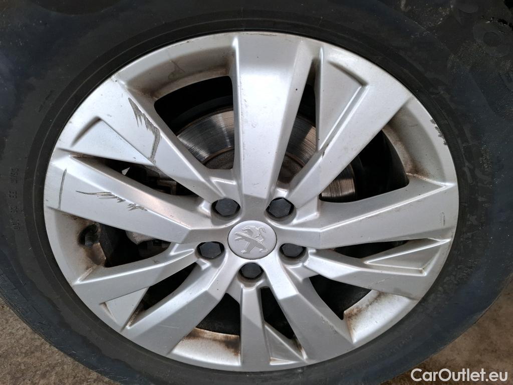  Peugeot  5008  Active Business 1.5 HDi 130CV BVA8 E6d #10