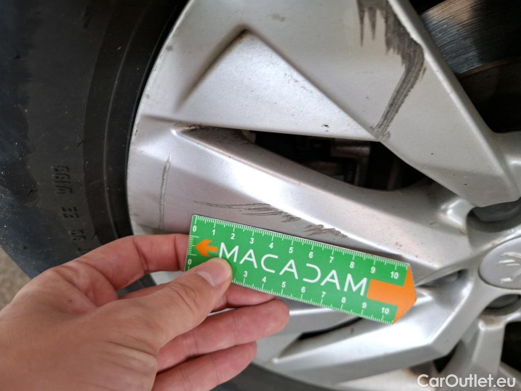  Peugeot  5008  Active Business 1.5 HDi 130CV BVA8 E6d #12