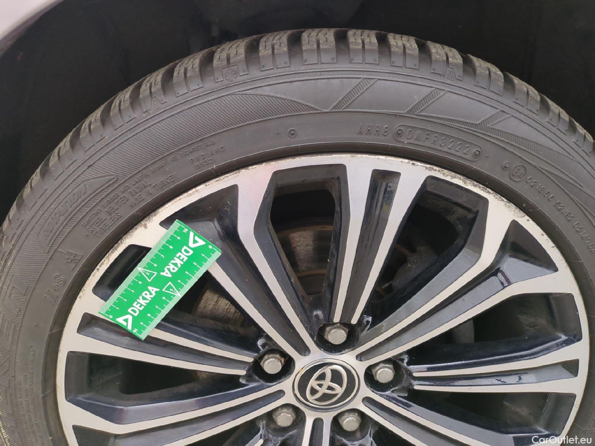  Toyota  Corolla TOYOTA  Touring Sports / 2018 / 5P / Break Hybride 122h Collection #19