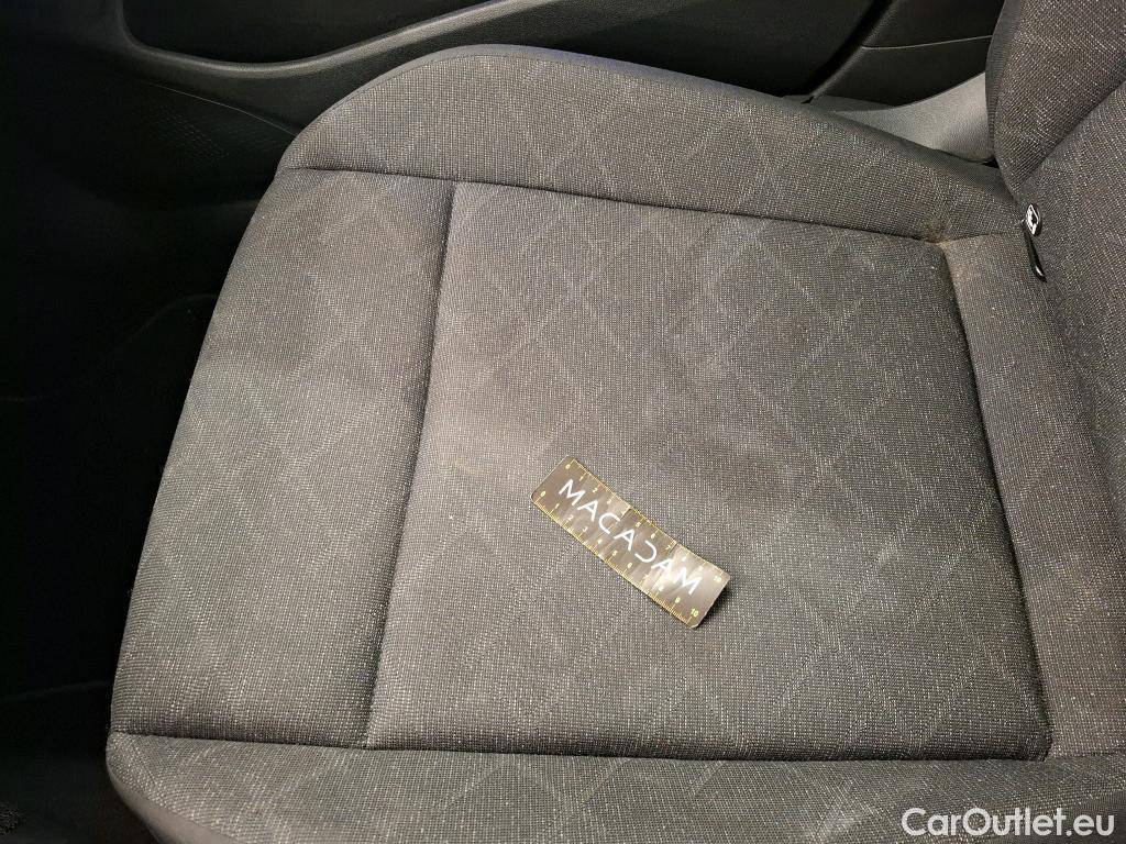  Volkswagen  Golf  VOLKSWAGEN SW / 2020 / 5P / Break 2.0 TDI SCR 115 DSG7 Life Business #28