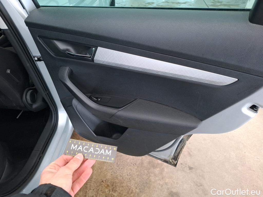  Skoda  Karoq SKODA  / 2017 / 5P / SUV 2.0 TDI 116ch DSG7 Ambition #23