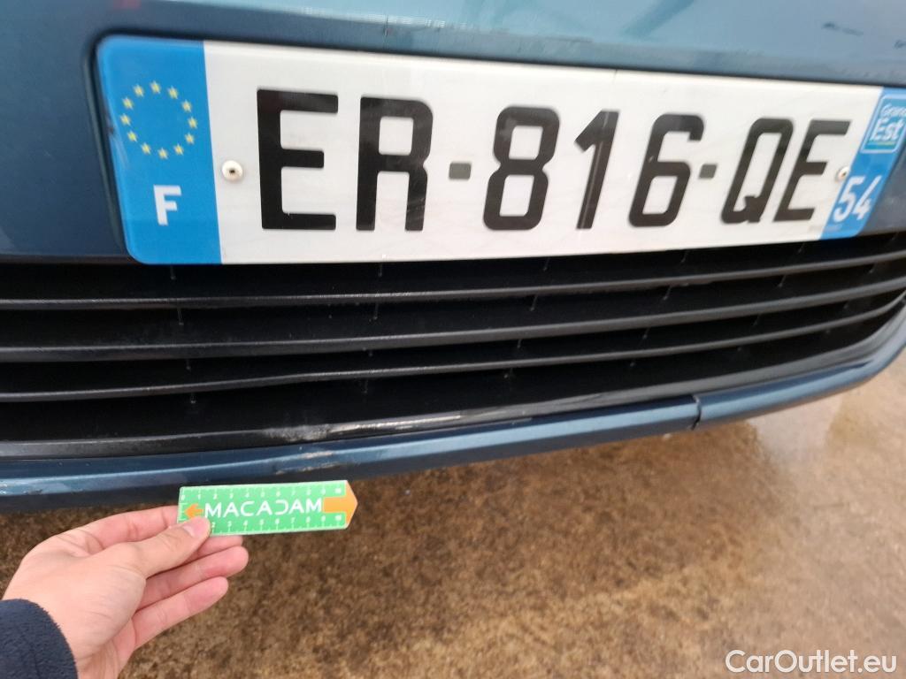  Volkswagen  Caddy  PKW Maxi Comfortline BMT 2.0 TDI 100CV BVM5 7 Sieges E6 #15