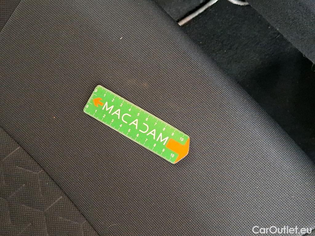  Toyota  Corolla TOYOTA  / 2018 / 5P / Berline Hybride 122h Dynamic Business Stage Acad #16