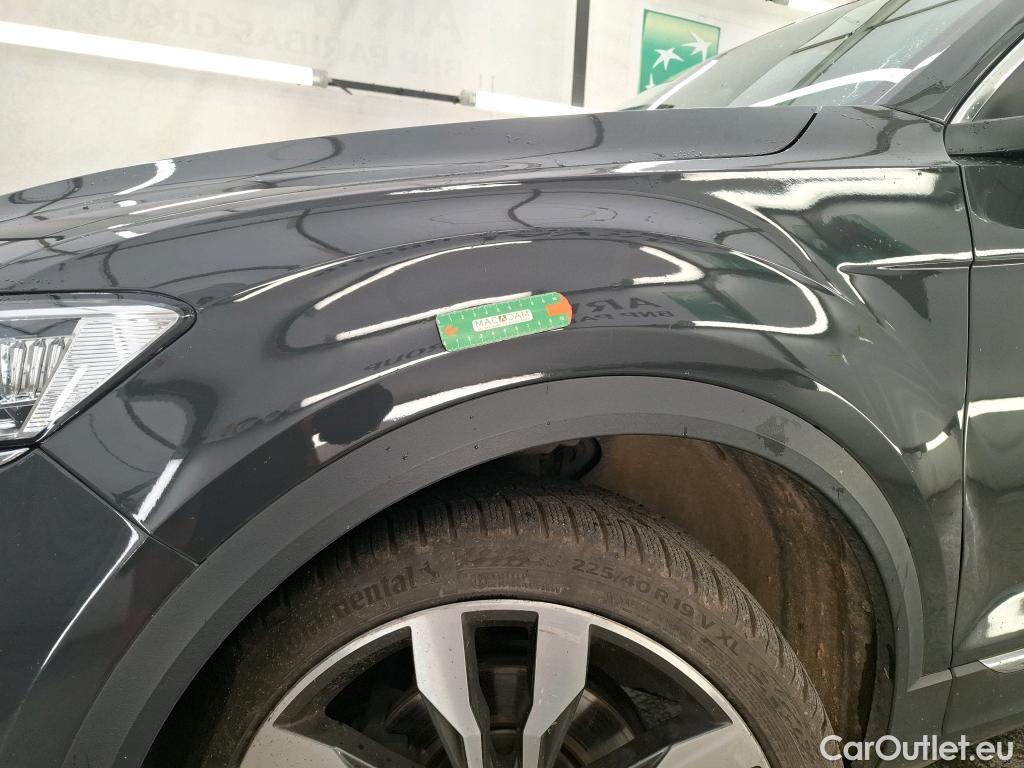  Volkswagen  T-ROC VOLKSWAGEN  / 2017 / 5P / SUV 2.0 TDI 150 CARAT DSG7 #5