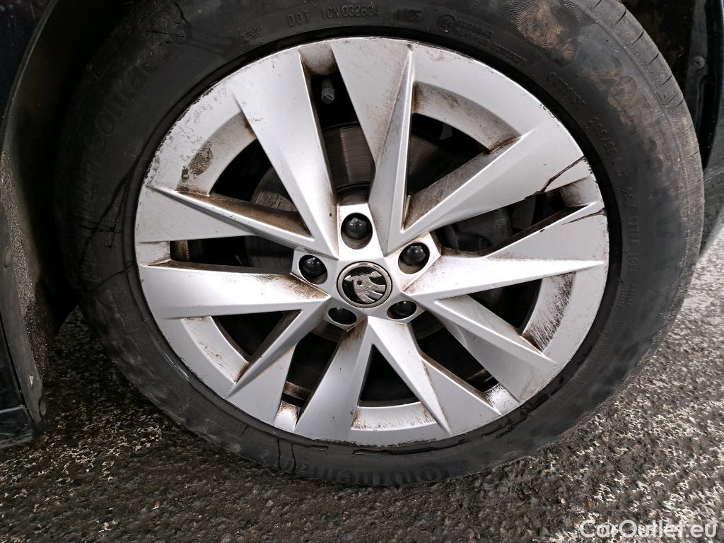  Skoda  Octavia  Break Style 2.0 TDI 150CV BVA7 E6d #25