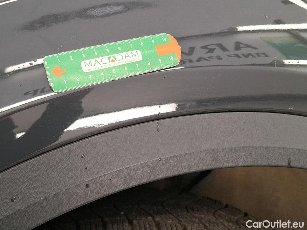  Volkswagen  T-ROC VOLKSWAGEN  / 2017 / 5P / SUV 2.0 TDI 150 CARAT DSG7 #6