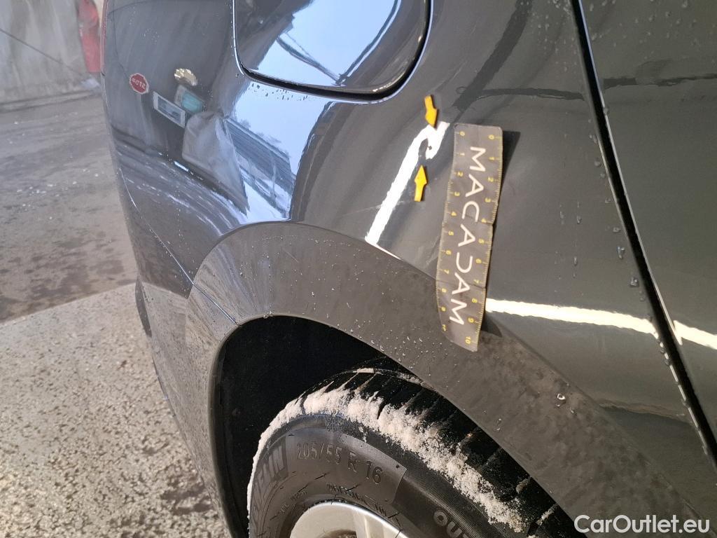  Volkswagen  Golf  VOLKSWAGEN SW / 2020 / 5P / Break 2.0 TDI SCR 115 DSG7 Life Business #26