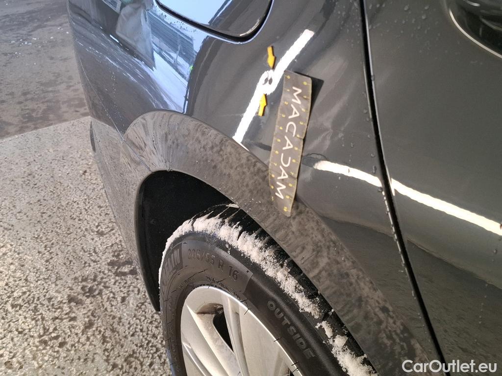  Volkswagen  Golf  VOLKSWAGEN SW / 2020 / 5P / Break 2.0 TDI SCR 115 DSG7 Life Business #23