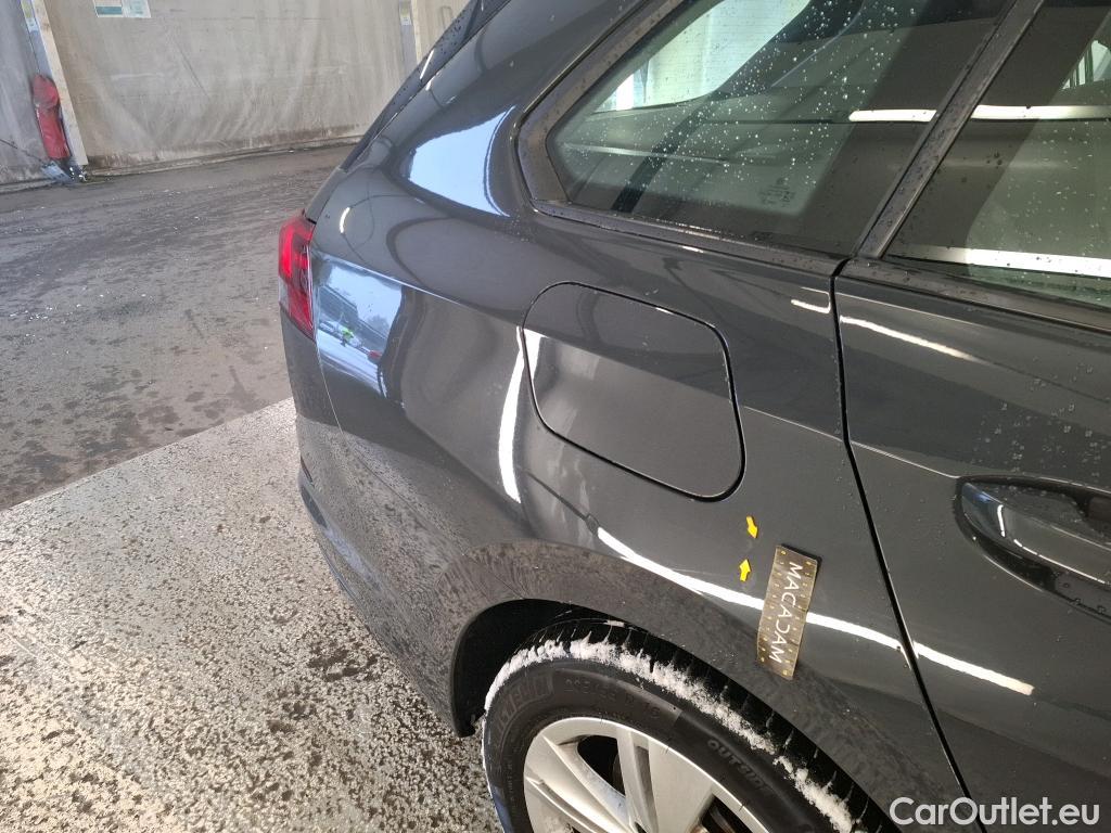  Volkswagen  Golf  VOLKSWAGEN SW / 2020 / 5P / Break 2.0 TDI SCR 115 DSG7 Life Business #22