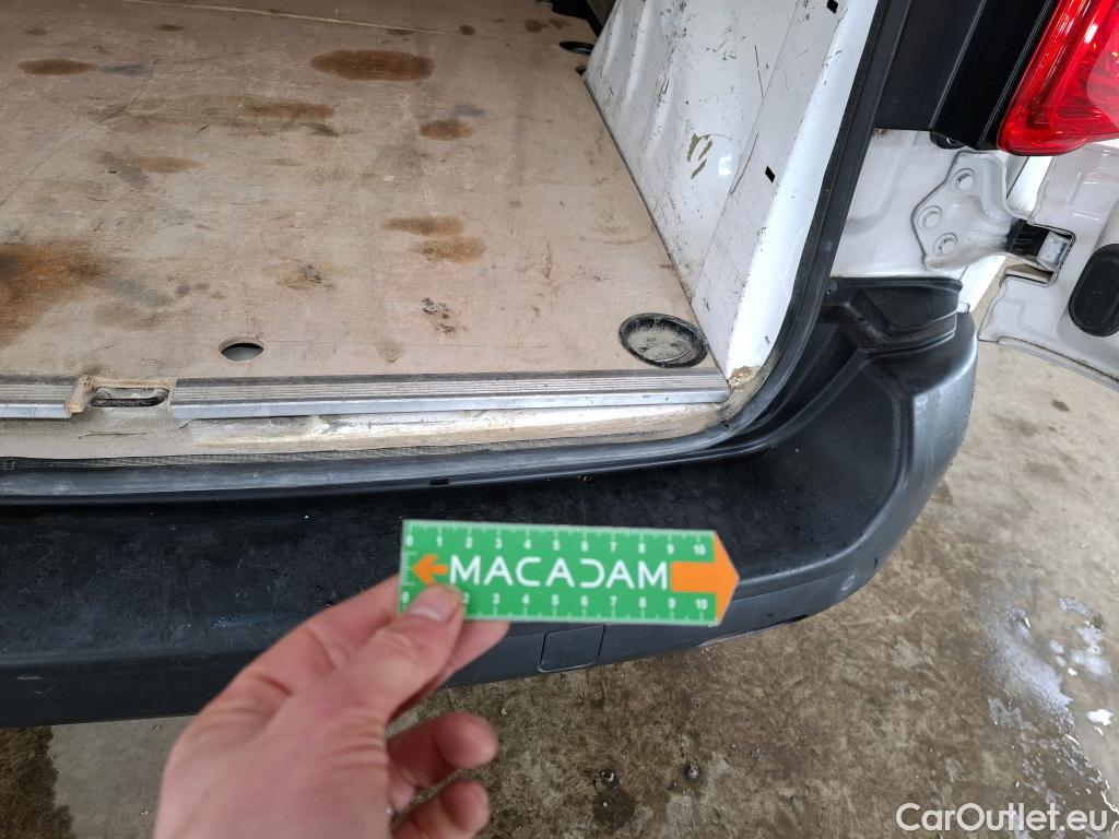  Citroen  Jumpy  Fourgon Business M (L2) 2.0 BlueHDi 120CV BVM6 E6 #40