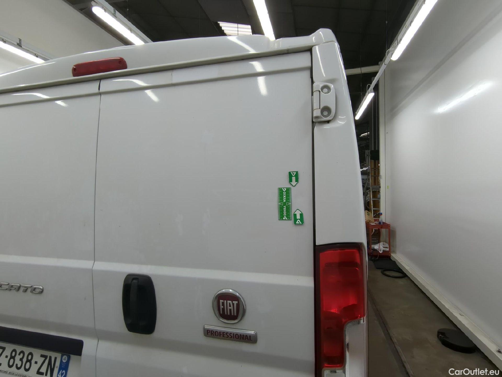  Fiat  Ducato FIAT  / 2014 / 4P / Fourgon tôlé 2.3 Multijet 120 3.0 C H1 Business #18