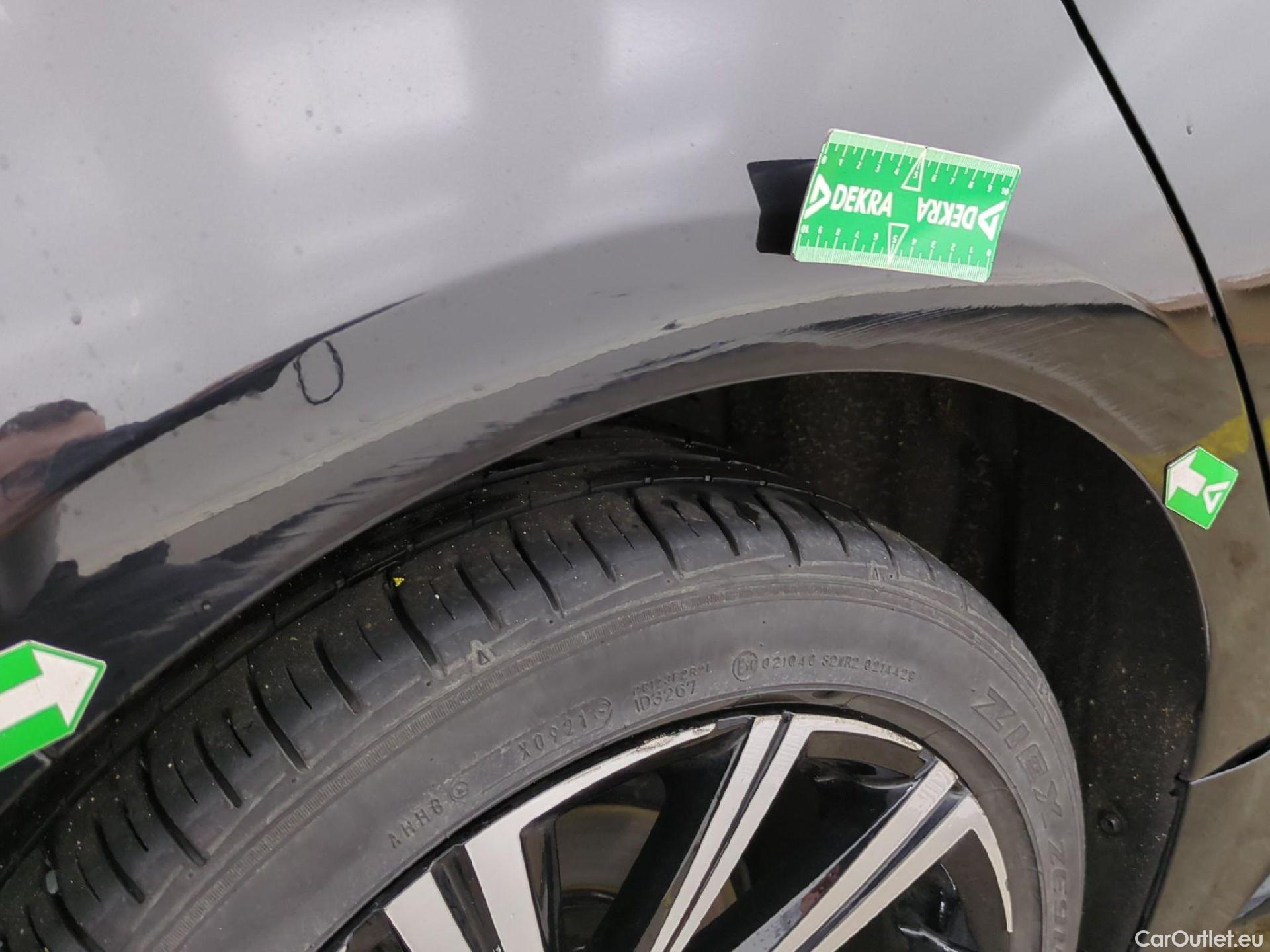  Toyota  Corolla TOYOTA  / 2018 / 5P / Berline Hybride 122h Design #18