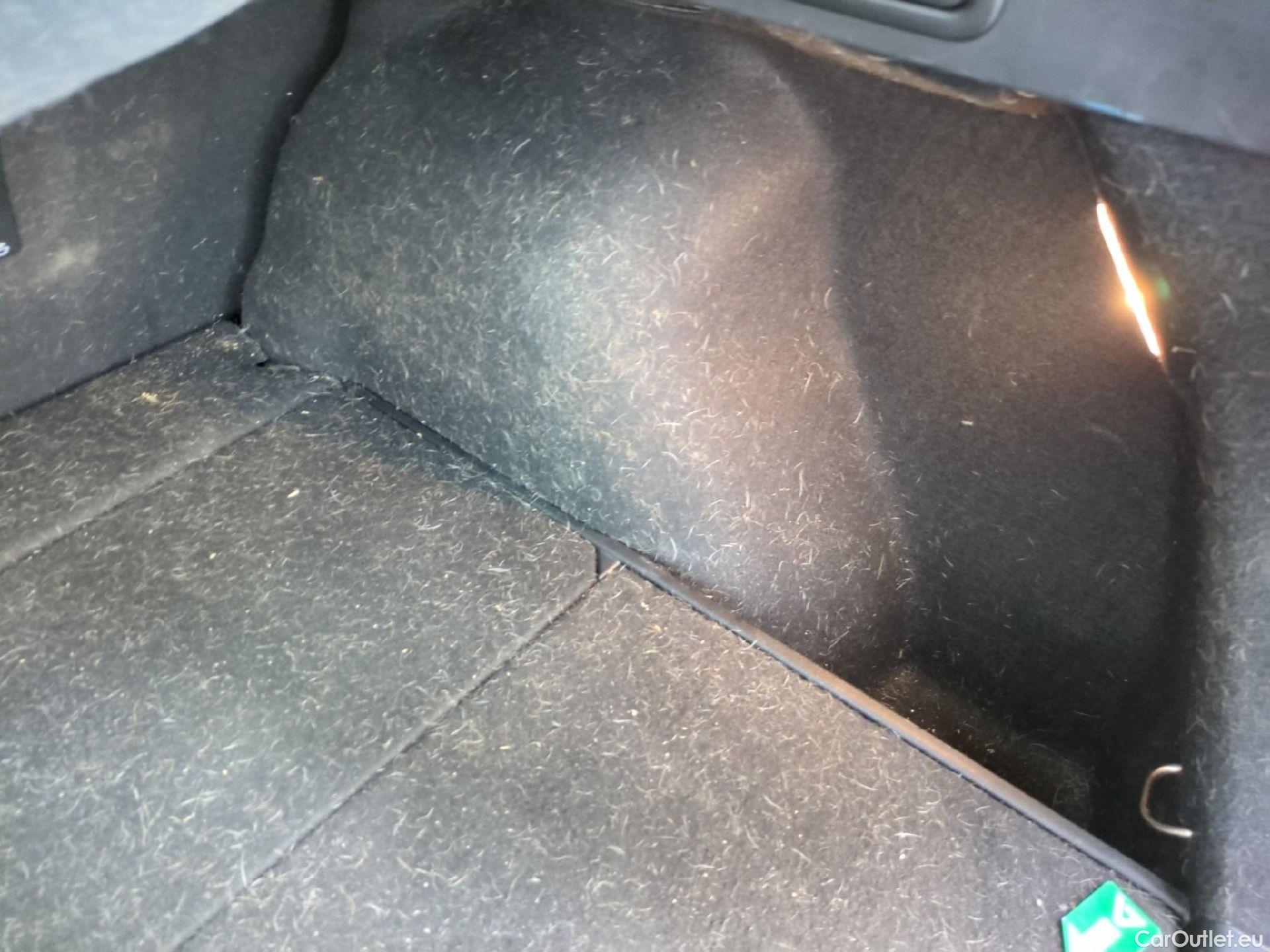  Renault  Kadjar RENAULT  5p Crossover Business Blue dCi 115 #9