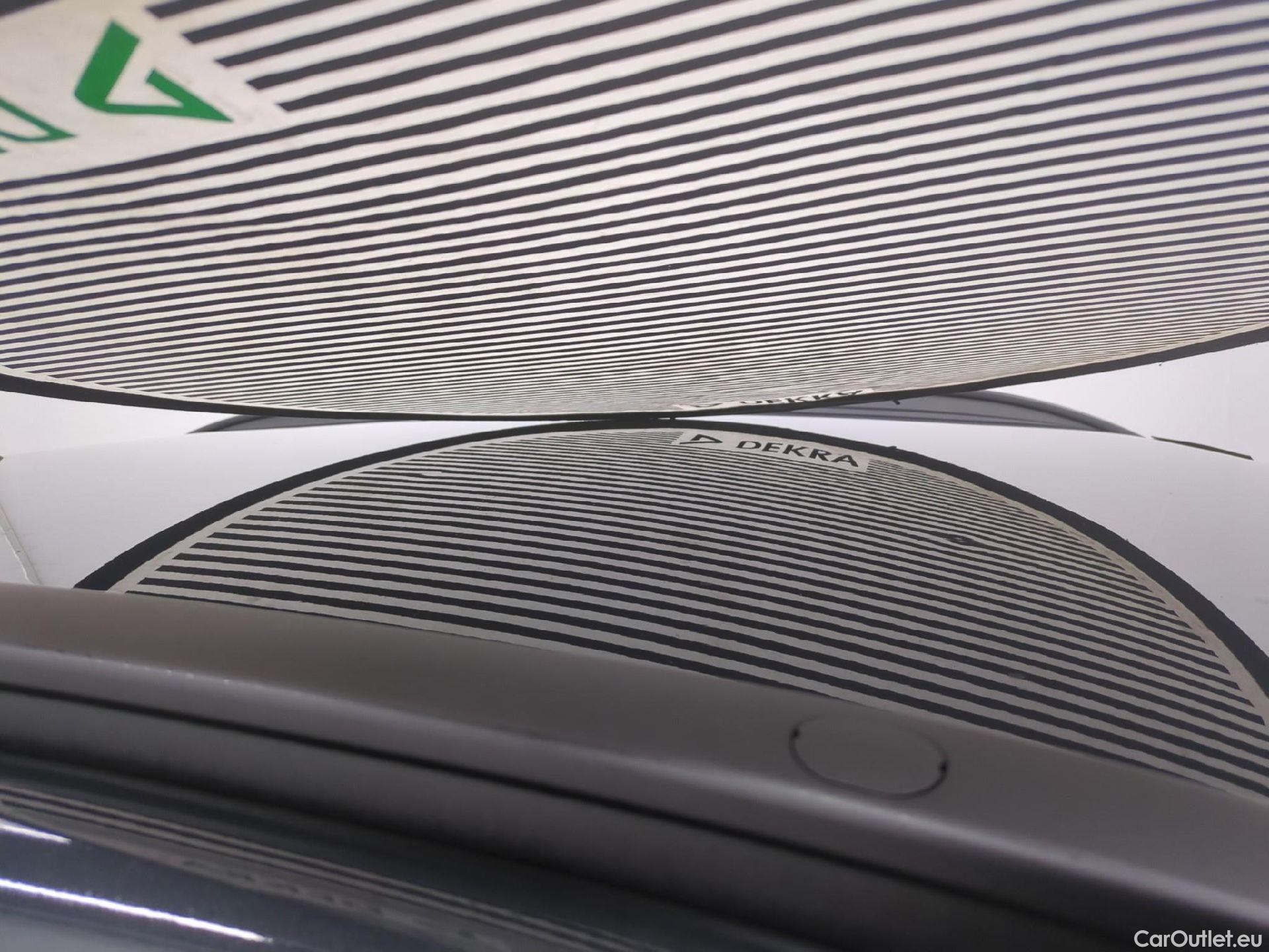  Hyundai  Konna Kona Business 2WD 1.6 CRDi 135CV BVA7 E6dT #75