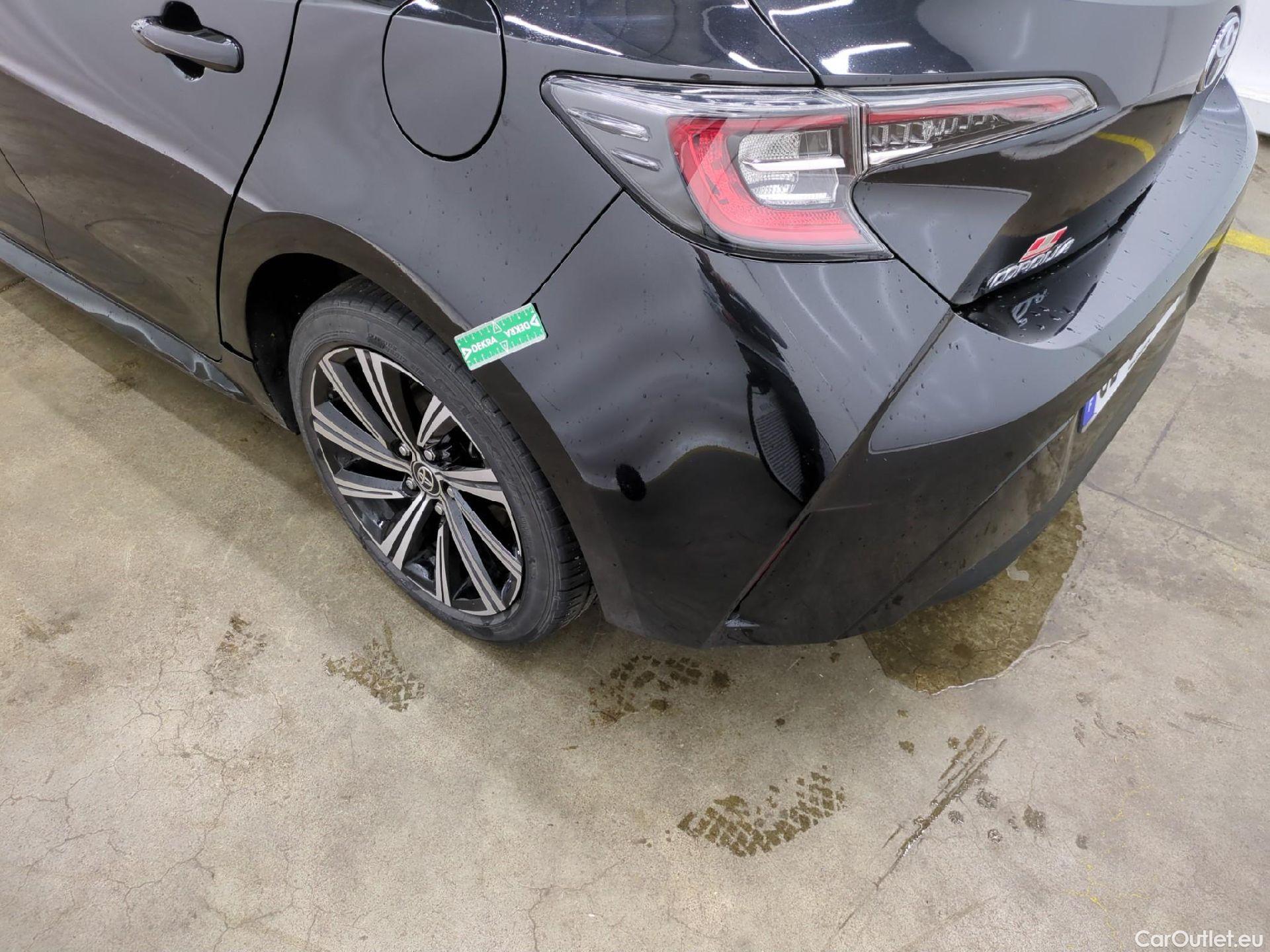  Toyota  Corolla TOYOTA  / 2018 / 5P / Berline Hybride 122h Design #43