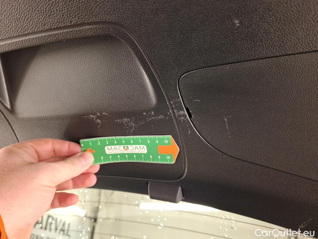  Hyundai  i20 HYUNDAI  / 2018 / 5P / Berline 1.0 T-GDI 100 Edition #Style(SL) #3