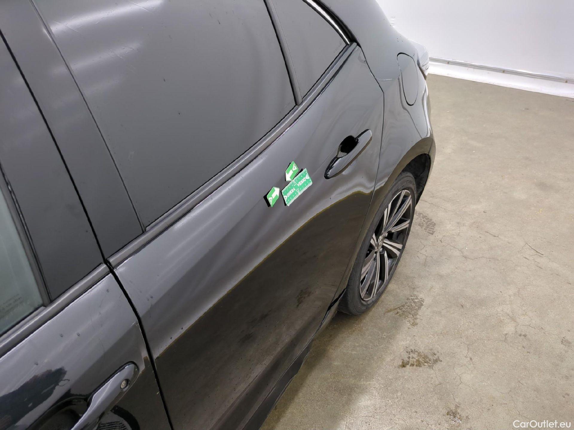  Toyota  Corolla TOYOTA  / 2018 / 5P / Berline Hybride 122h Design #37