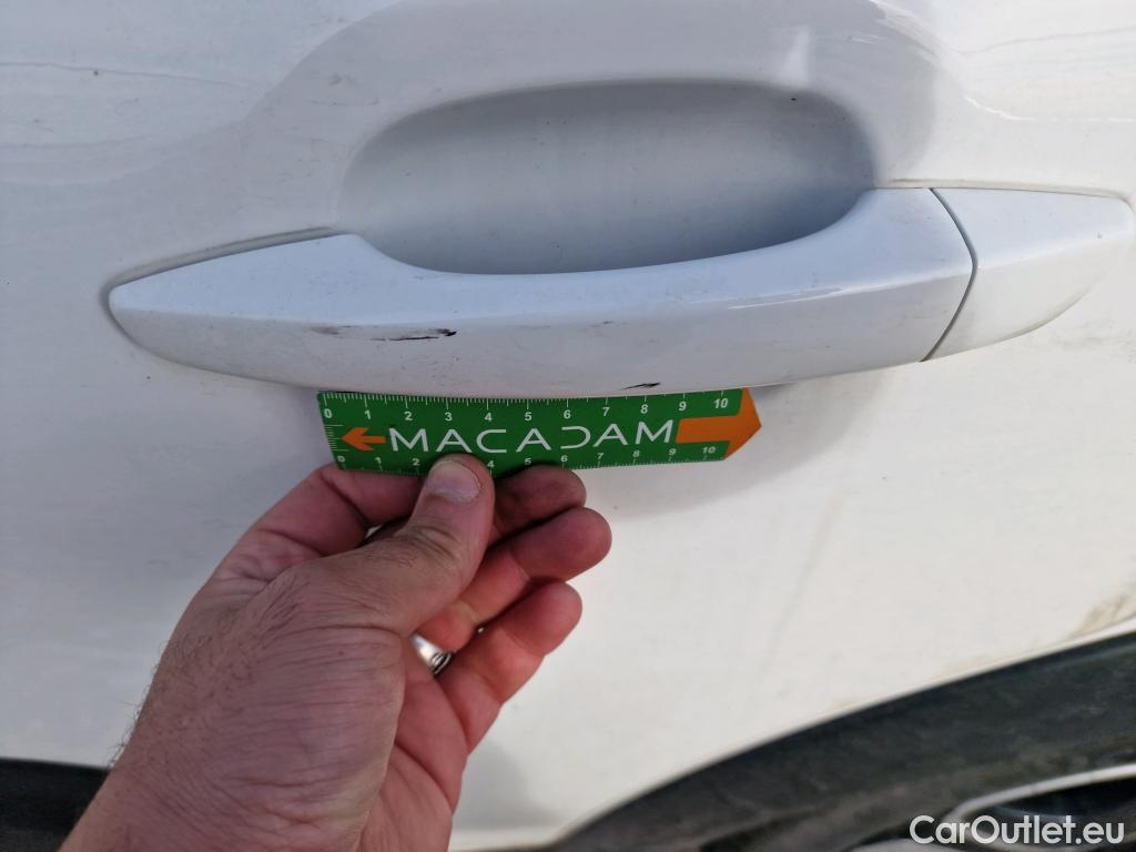  Citroen  C3 CITROEN  Société / 2020 / 5P / Berline PureTech 83 S&S BVM Feel Nav #4