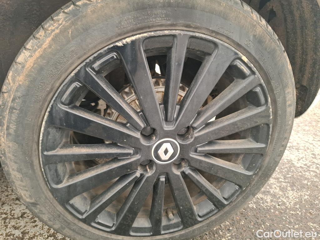  Renault  Twingo RENAULT  / 2019 / 5P / Berline SL Urban Night SCe 65(SL) #11