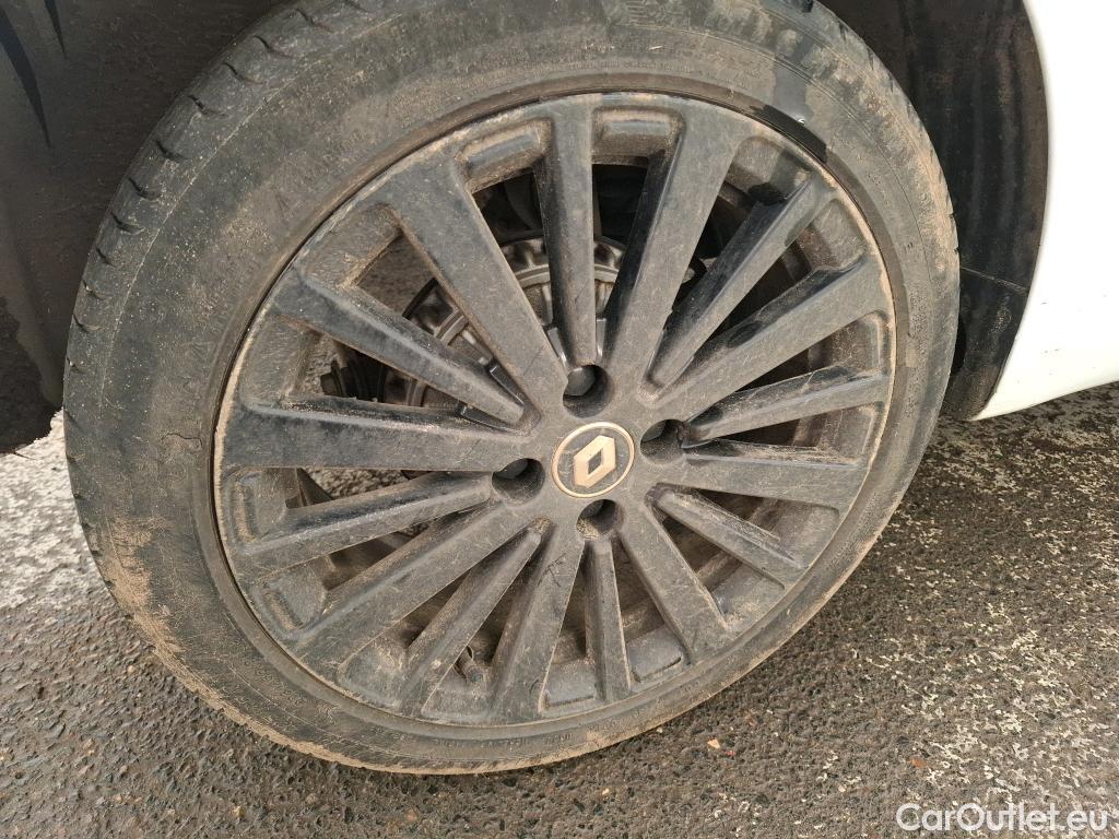  Renault  Twingo RENAULT  / 2019 / 5P / Berline SL Urban Night SCe 65(SL) #18