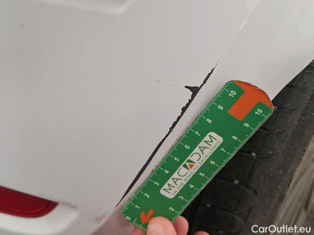  Renault  Twingo RENAULT  / 2019 / 5P / Berline SL Urban Night SCe 65(SL) #2