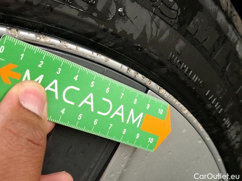  Tesla  Model Y TESLA  / 2020 / 5P / SUV Grand Autonomie Dual Motor AWD #26