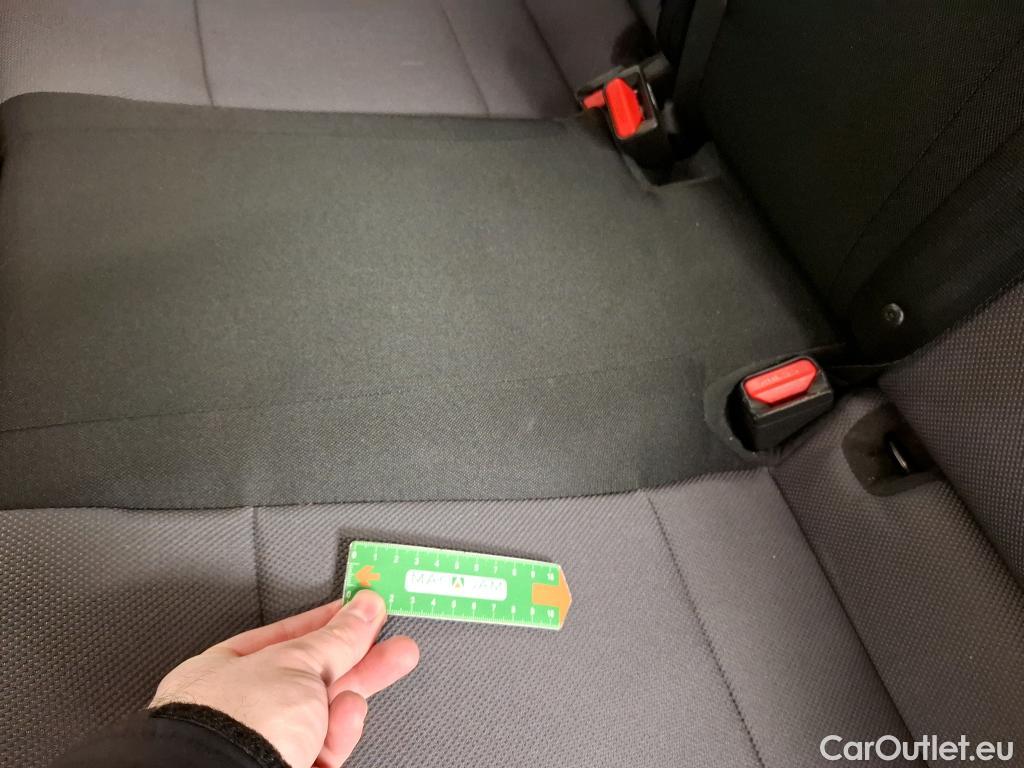  Hyundai  i20 HYUNDAI  / 2018 / 5P / Berline 1.0 T-GDI 100 Edition #Style(SL) #8