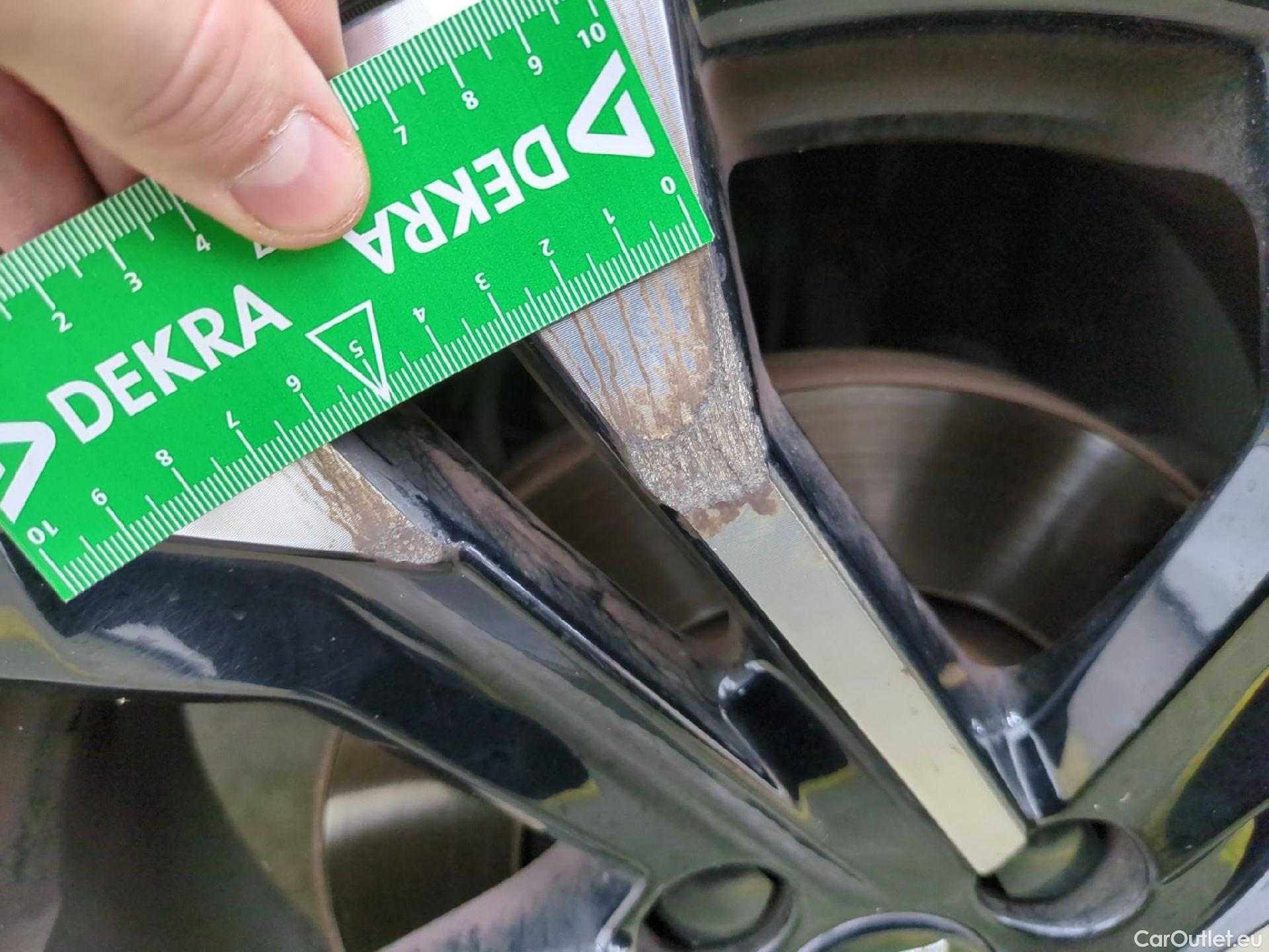  Peugeot  2008  Allure Pack 1.5 HDi 110CV BVM6 E6d #17