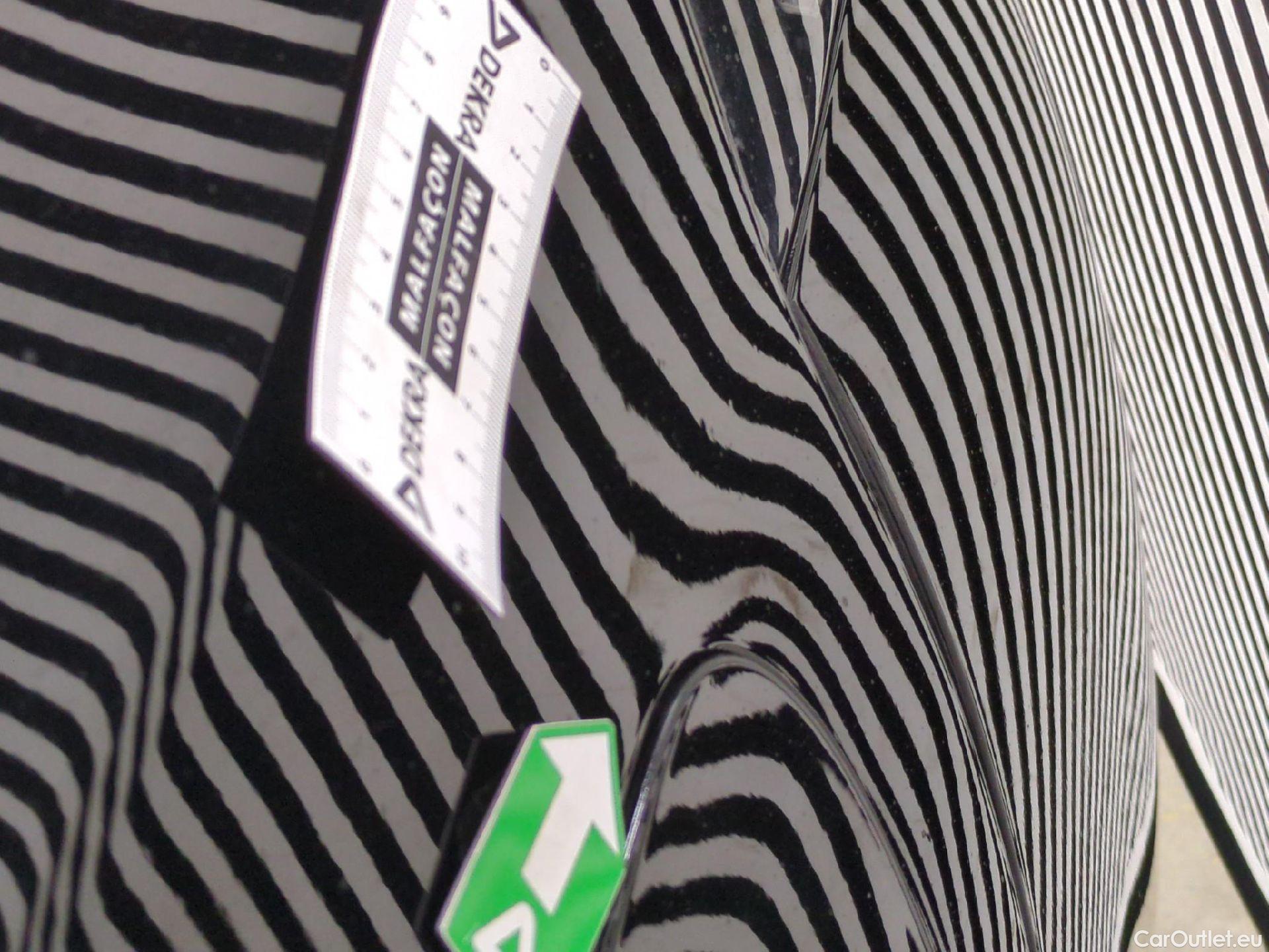  Peugeot  2008  Allure Pack 1.5 HDi 110CV BVM6 E6d #53