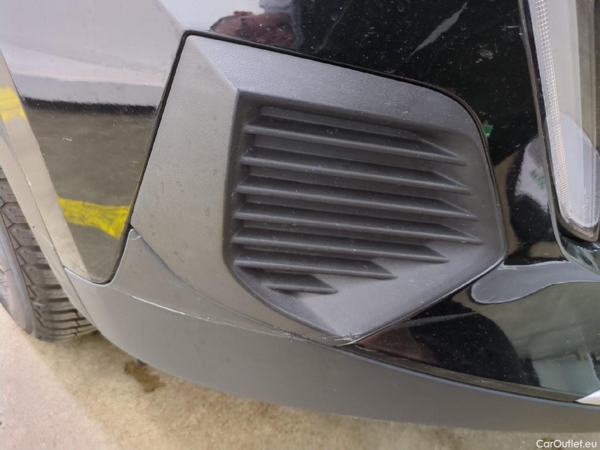  Peugeot  2008  Allure Pack 1.5 HDi 110CV BVM6 E6d #47