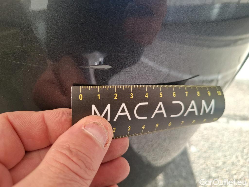  Toyota  Yaris TOYOTA  Hybride / 2019 / 5P / Berline Hybride 116h Design #9