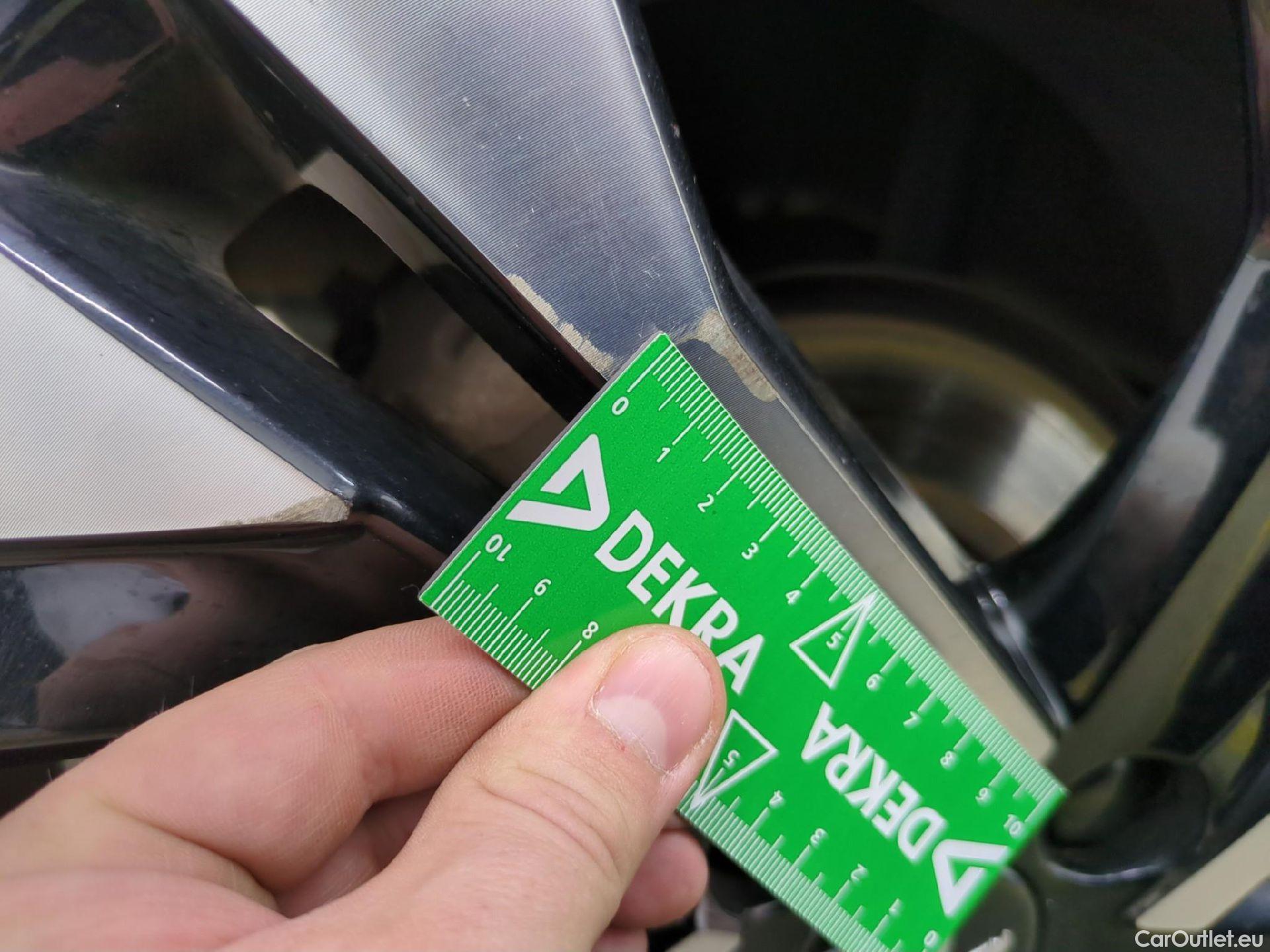  Peugeot  2008  Allure Pack 1.5 HDi 110CV BVM6 E6d #21