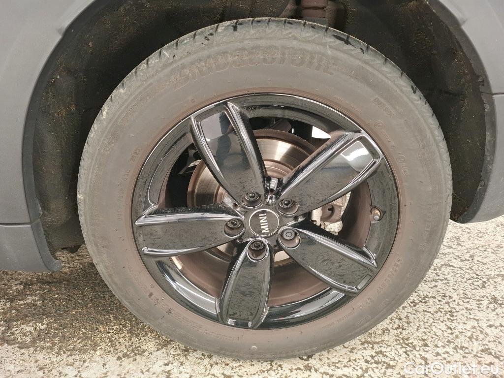  Mini  Countryman MINI  / 2020 / 5P / Crossover Cooper Essential 136 ch BVA7 #6