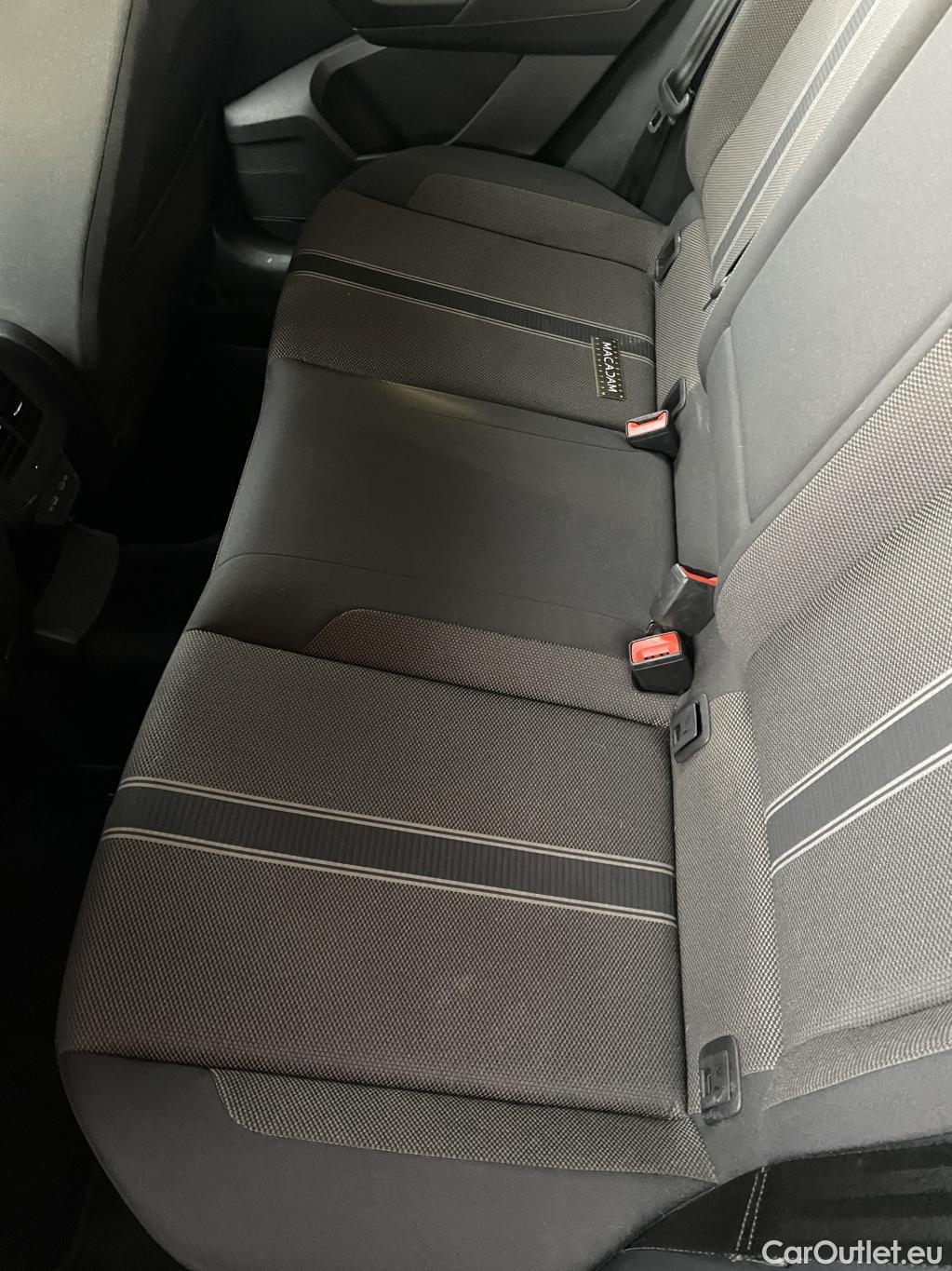  Volkswagen  T-ROC VOLKSWAGEN  / 2017 / 5P / SUV 1.5 TSI 150 EVO LOUNGE BUSINESS DSG7 #65