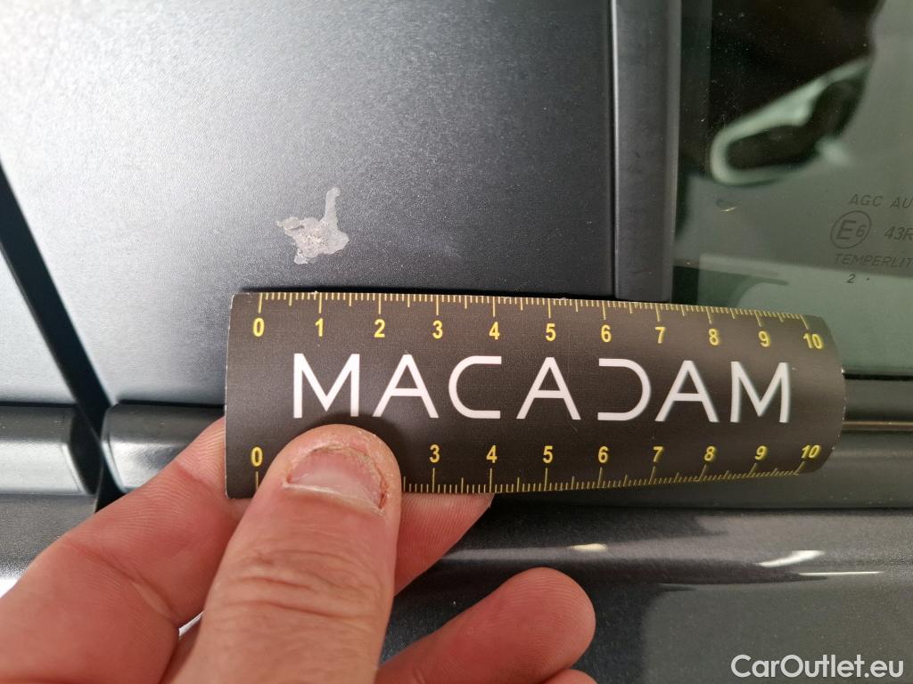  Toyota  Yaris TOYOTA  Hybride / 2019 / 5P / Berline Hybride 116h Design #2