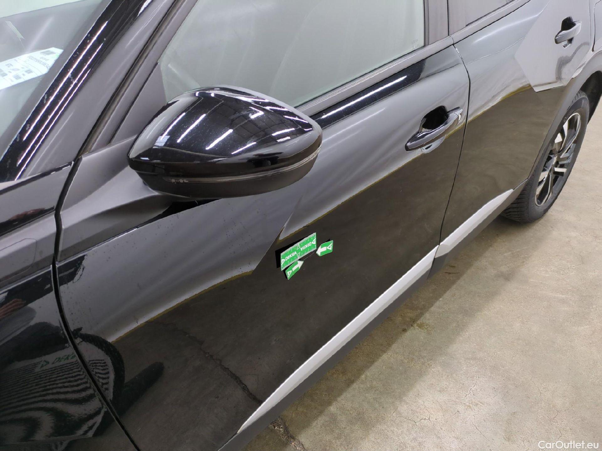  Peugeot  2008  Allure Pack 1.5 HDi 110CV BVM6 E6d #51