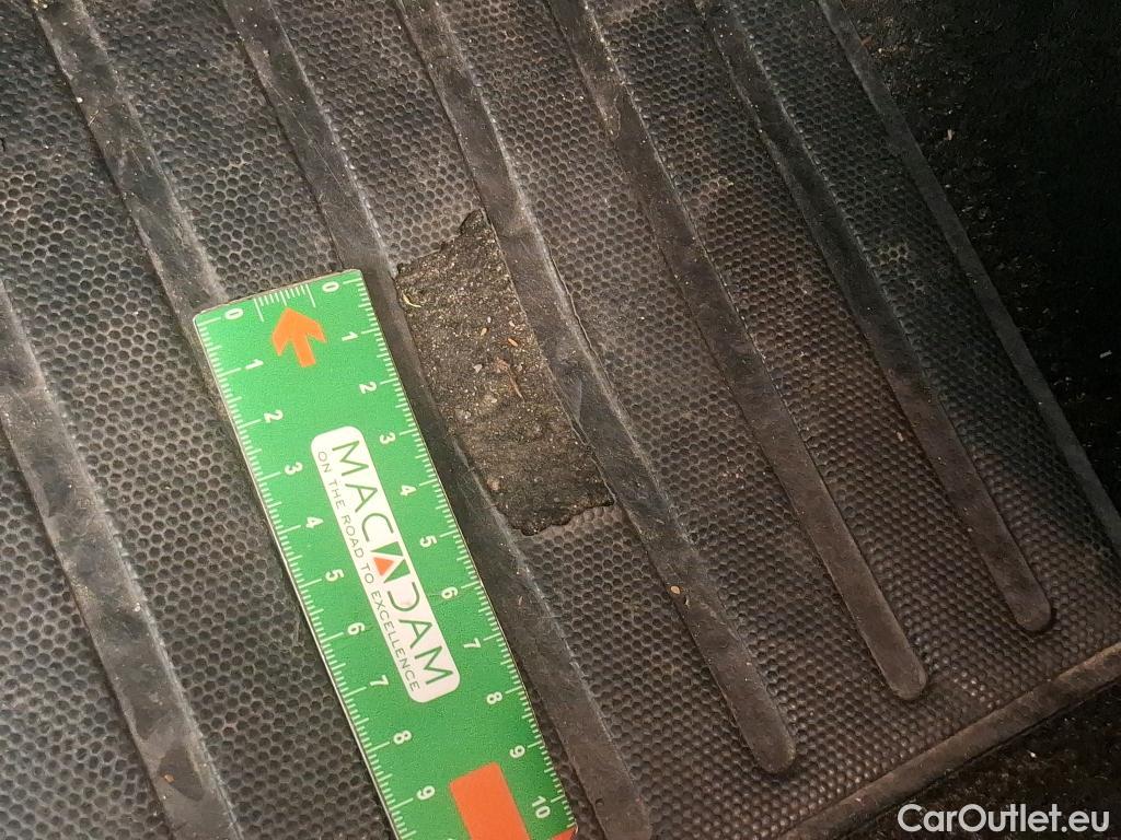  Citroen  C4 CITROEN  X / 2022 / 4P / Berline PureTech 130 S&S EAT8 Feel Pack #16