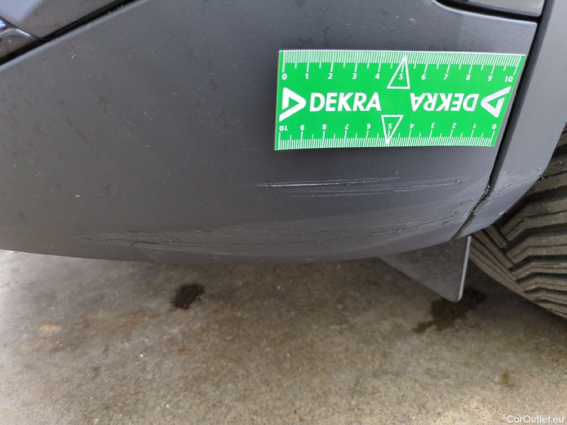  Peugeot  2008  Allure Pack 1.5 HDi 110CV BVM6 E6d #45