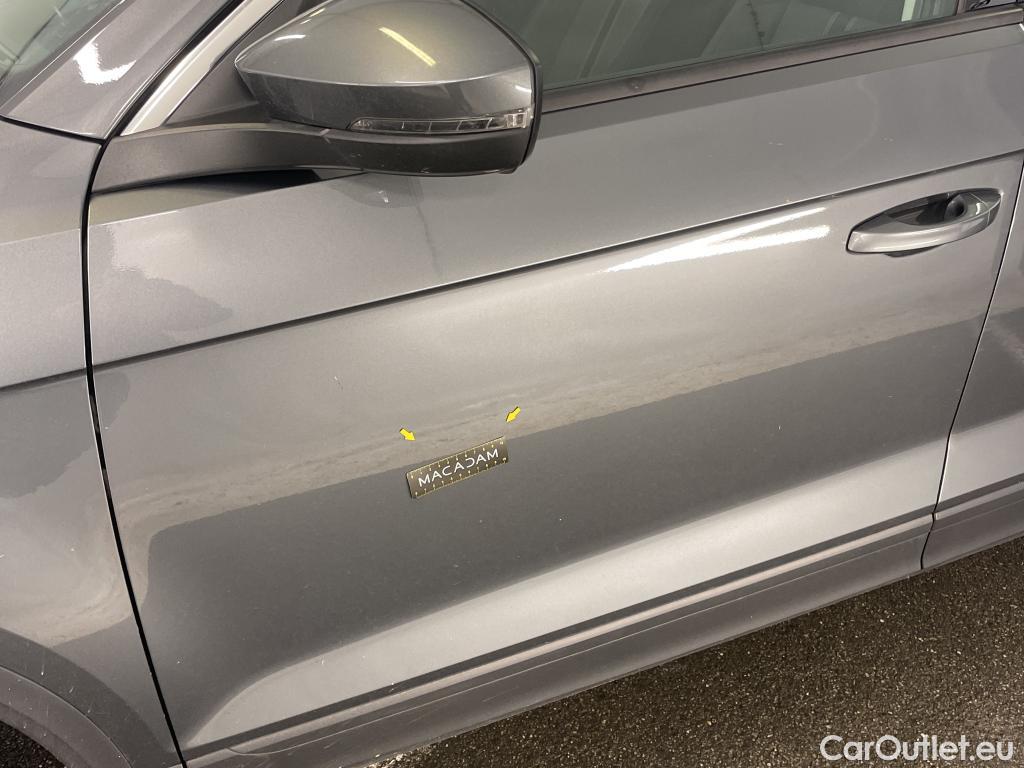  Volkswagen  T-ROC VOLKSWAGEN  / 2017 / 5P / SUV 1.5 TSI 150 EVO LOUNGE BUSINESS DSG7 #67