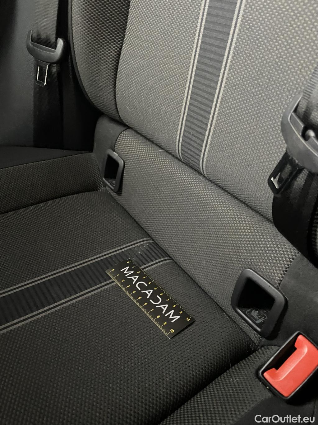  Volkswagen  T-ROC VOLKSWAGEN  / 2017 / 5P / SUV 1.5 TSI 150 EVO LOUNGE BUSINESS DSG7 #64