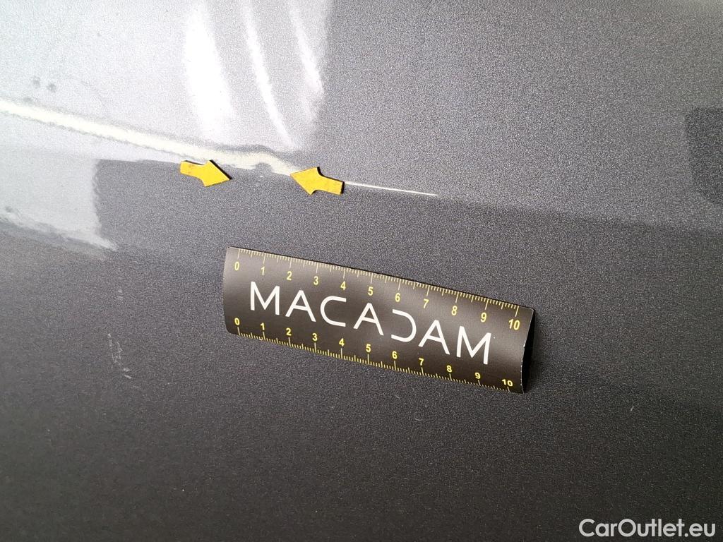  Toyota  Yaris TOYOTA  Hybride / 2019 / 5P / Berline Hybride 116h Design #4