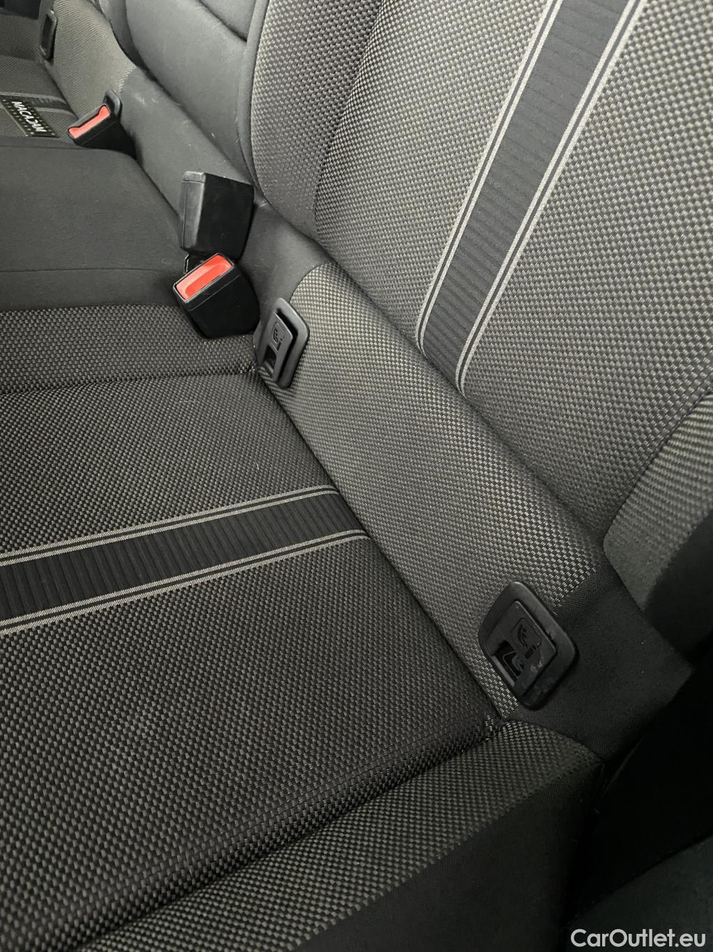  Volkswagen  T-ROC VOLKSWAGEN  / 2017 / 5P / SUV 1.5 TSI 150 EVO LOUNGE BUSINESS DSG7 #66