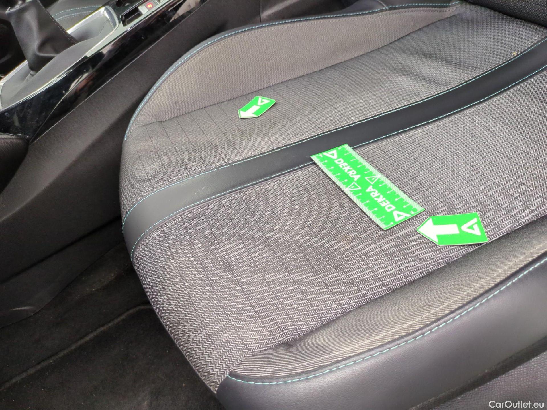  Peugeot  2008  Allure Pack 1.5 HDi 110CV BVM6 E6d #1