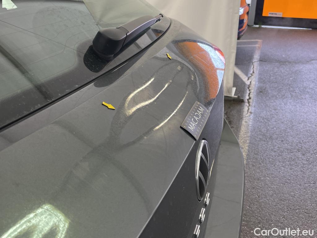  Volkswagen  T-ROC VOLKSWAGEN  / 2017 / 5P / SUV 1.5 TSI 150 EVO LOUNGE BUSINESS DSG7 #2