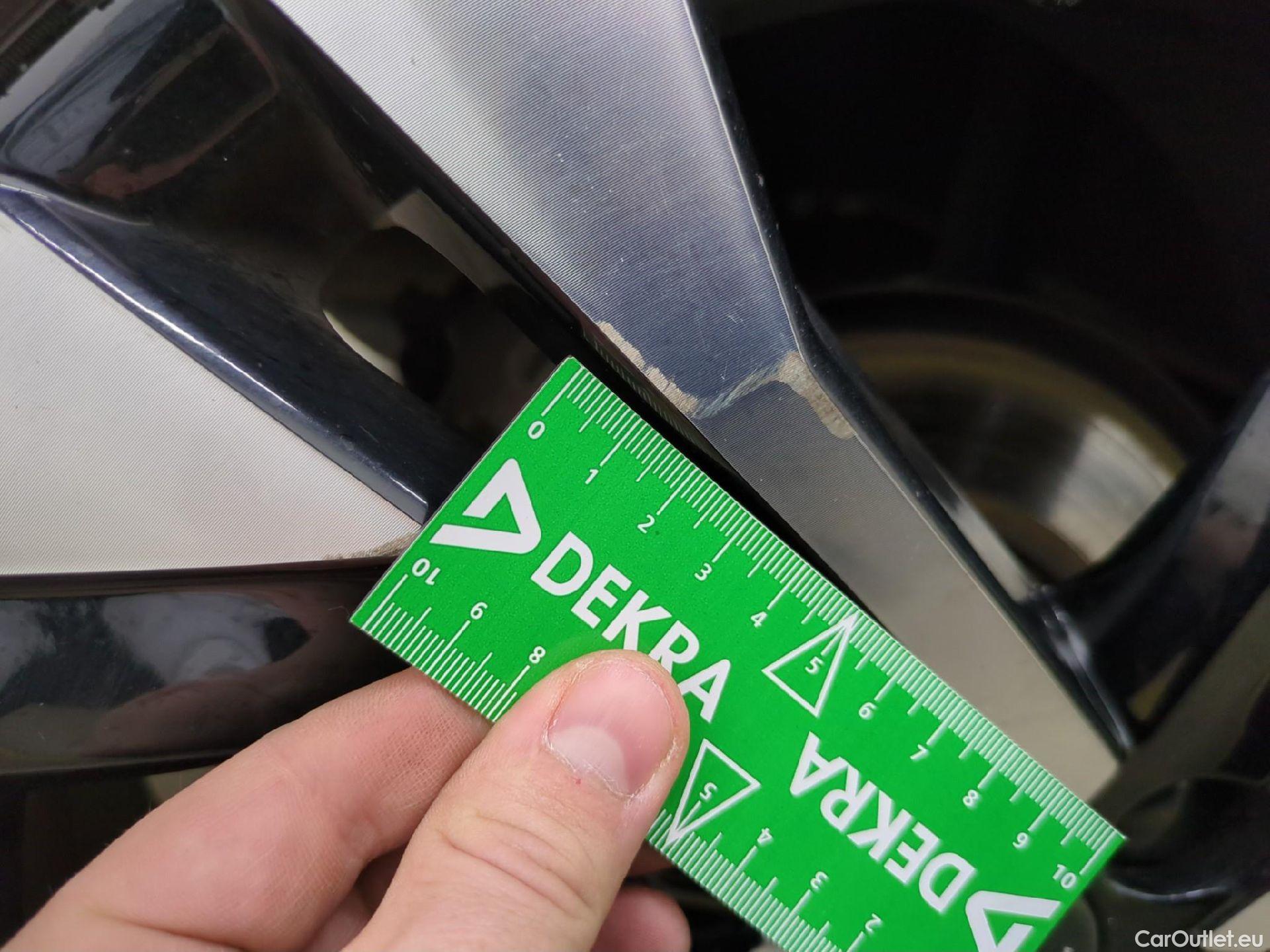  Peugeot  2008  Allure Pack 1.5 HDi 110CV BVM6 E6d #18