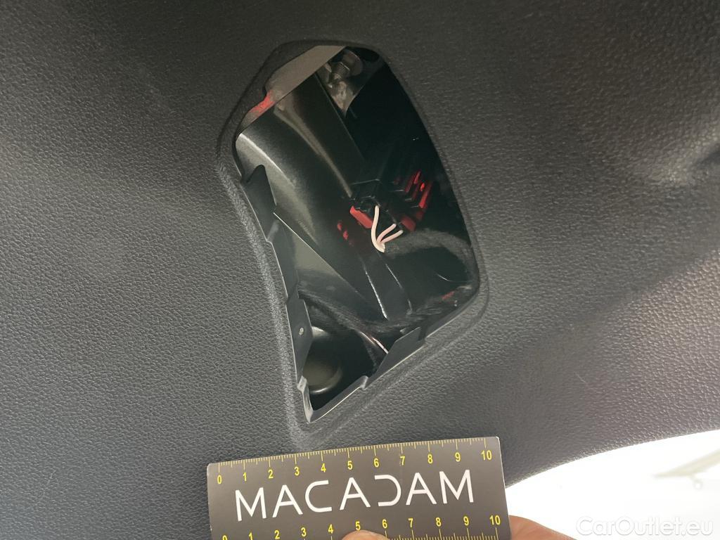  Volkswagen  T-ROC VOLKSWAGEN  / 2017 / 5P / SUV 1.5 TSI 150 EVO LOUNGE BUSINESS DSG7 #31