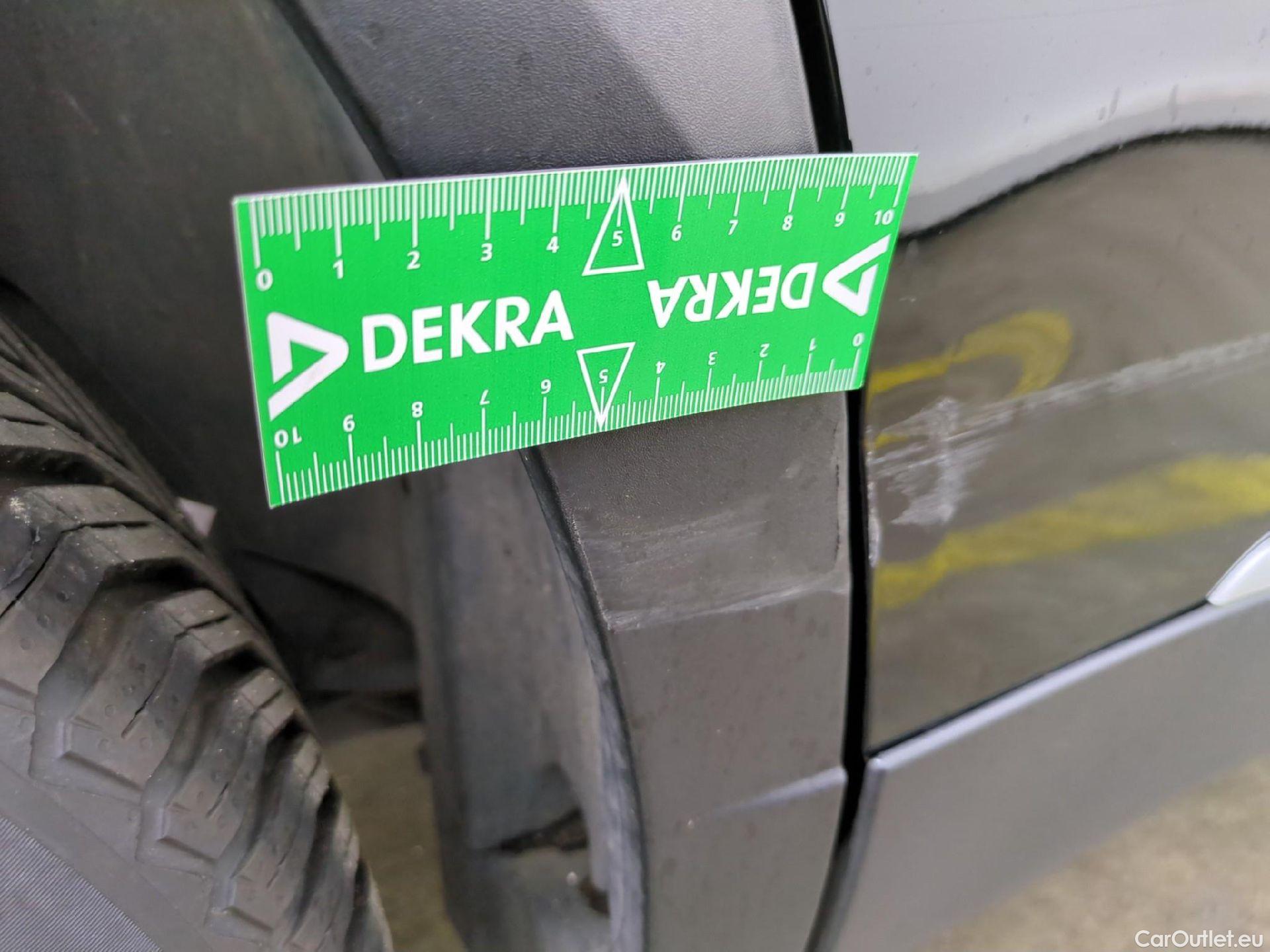  Peugeot  2008  Allure Pack 1.5 HDi 110CV BVM6 E6d #24