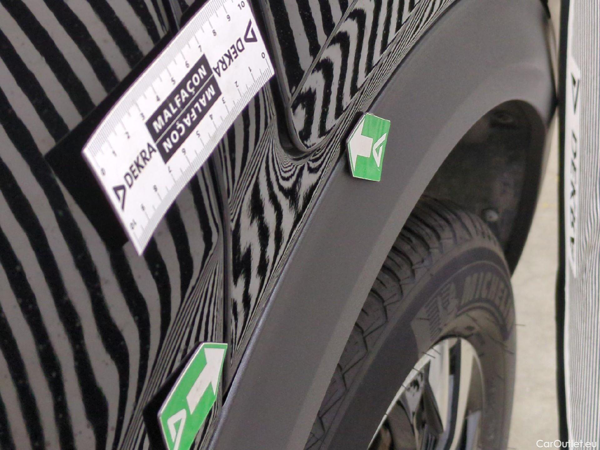  Peugeot  2008  Allure Pack 1.5 HDi 110CV BVM6 E6d #54